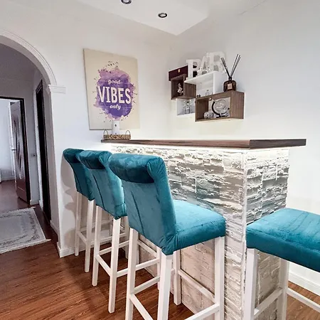 Apartman Inoria - Comfy With Private Parking *