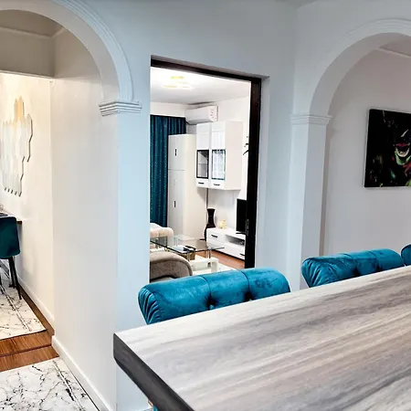 Apartament Inoria - Comfy With Private Parking