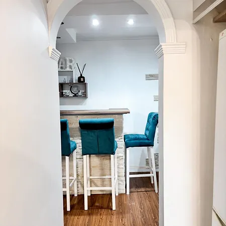 Inoria - Comfy With Private Parking *