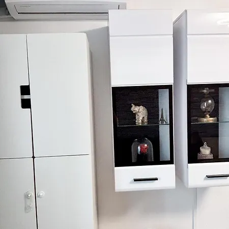 Apartman Inoria - Comfy With Private Parking Kolozsvár