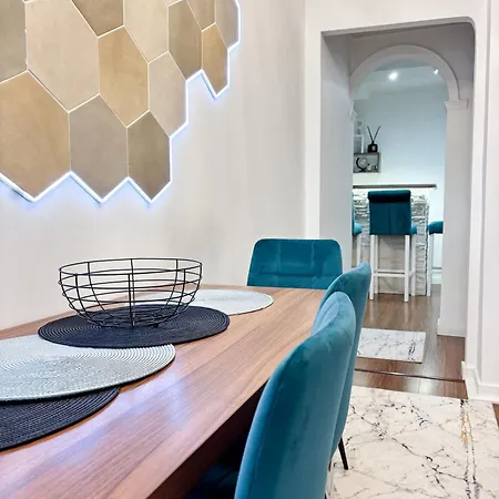 Apartman Inoria - Comfy With Private Parking