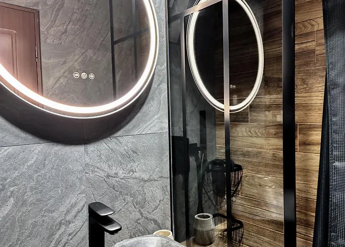 Inoria - Comfy With Private Parking Appartamento