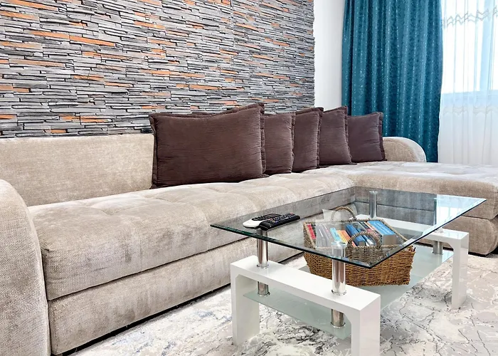 Inoria - Comfy With Private Parking *